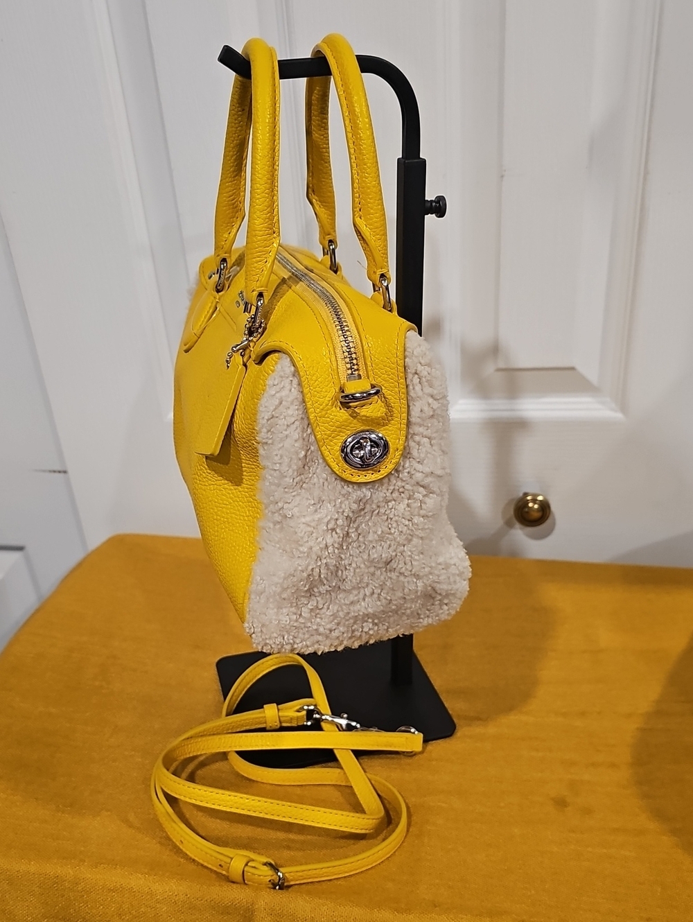 Coach Mini Bennett Satchel EUC - Picture 3 of 14